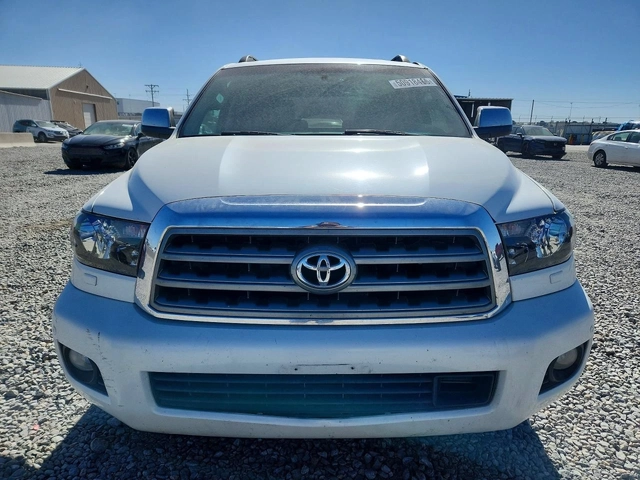 Toyota Sequoia PLATINUM 4WD| 5.7L V8 - автомобили, коли, обяви за нови и употребявани 1