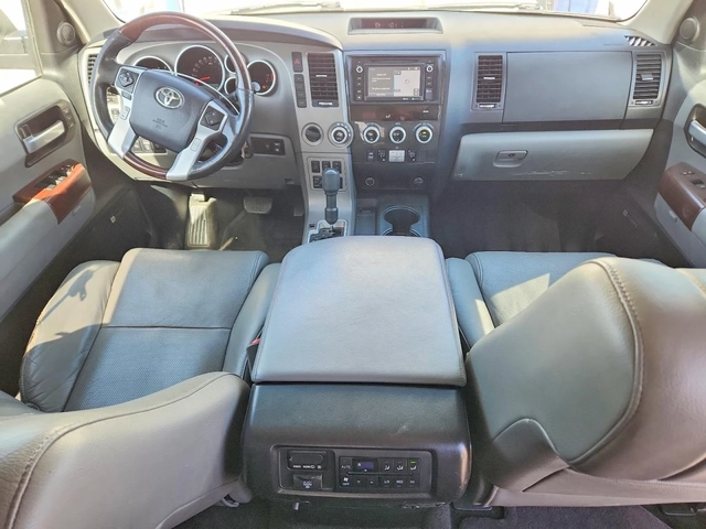 Toyota Sequoia PLATINUM 4WD| 5.7L V8 - автомобили, коли, обяви за нови и употребявани 7