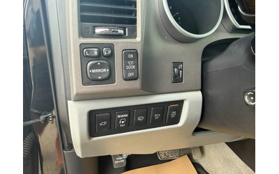 Toyota Sequoia Platinum - автомобили, коли, обяви за нови и употребявани 12