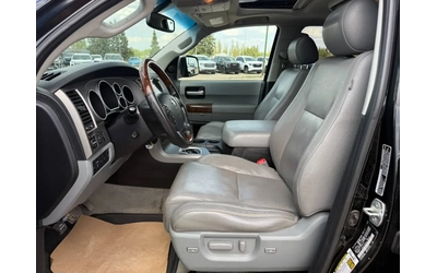 Toyota Sequoia Platinum - автомобили, коли, обяви за нови и употребявани 9