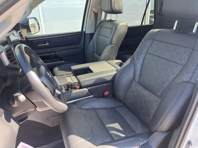 Toyota Sequoia LIMITED* AWD* ОБДУХВАНЕ* ОТ ТОЙОТА - автомобили, коли, обяви за нови и употребявани 7