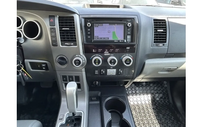 Toyota Sequoia 1 СОБСТВЕНИК* LIMITED* 7-МЕСТНА - автомобили, коли, обяви за нови и употребявани 13