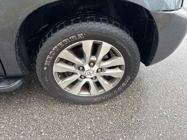 Toyota Sequoia LIMITED* М.ТОЧКА* КАМЕРА* ПОДГРЕВ* KEYLESS - автомобили, коли, обяви за нови и употребявани 5