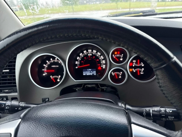 Toyota Sequoia LIMITED* М.ТОЧКА* КАМЕРА* ПОДГРЕВ* KEYLESS - автомобили, коли, обяви за нови и употребявани 7