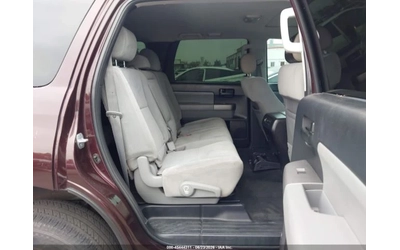 Toyota Sequoia SR5 5.7L V8* BUY NOW* - автомобили, коли, обяви за нови и употребявани 7