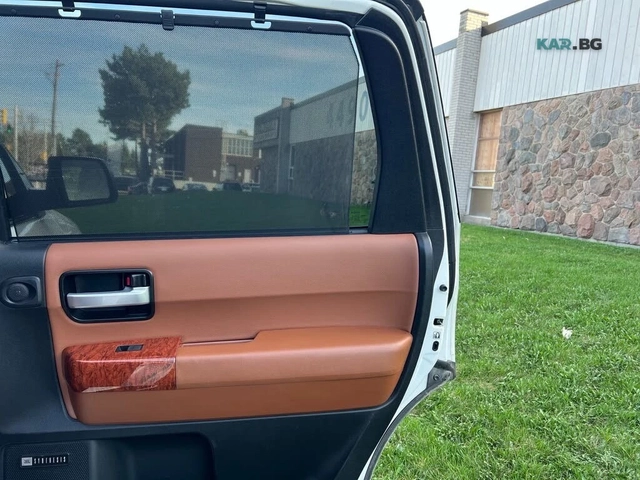 Toyota Sequoia PLATINUM* 4WD* DISTRONIC* М.ТОЧКА* КАМЕРА* ПОДГРЕВ - автомобили, коли, обяви за нови и употребявани 14