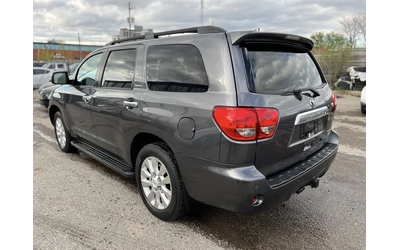 toyota-sequoia - 3
