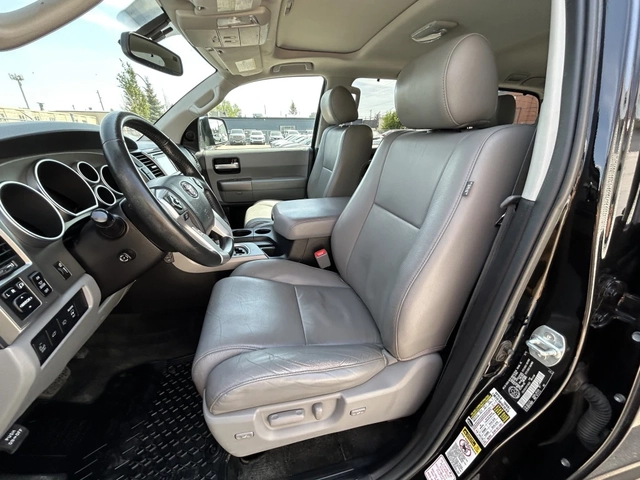 Toyota Sequoia LIMITED* 5.7* V8* ПОДГРЕВ* КАМЕРА* КЕЙЛЕС - автомобили, коли, обяви за нови и употребявани 13