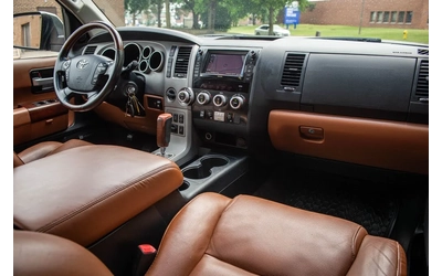 Toyota Sequoia PLATINUM* 5.7* V8* ПОДГРЕВ* КАМЕРА* КЕЙЛЕС - автомобили, коли, обяви за нови и употребявани 9