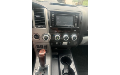 Toyota Sequoia Platinum - автомобили, коли, обяви за нови и употребявани 10