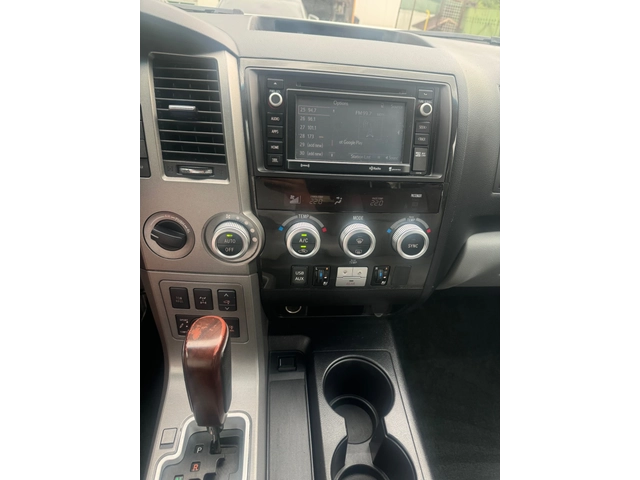 Toyota Sequoia Platinum - автомобили, коли, обяви за нови и употребявани 10