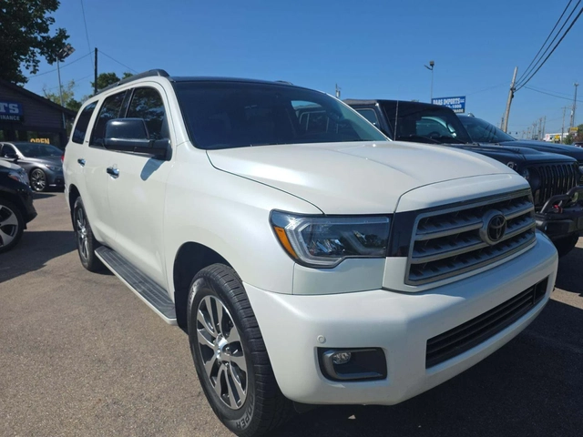 Toyota Sequoia PLATINUM* 5.7 V8* 7PASS* БЕЗ РЪЖДА* КРАЙНА ЦЕНА - автомобили, коли, обяви за нови и употребявани 0
