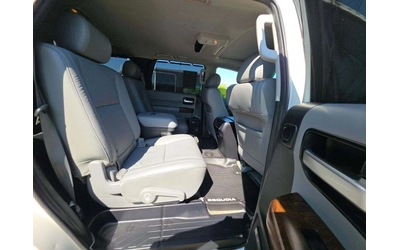 Toyota Sequoia PLATINUM* 5.7 V8* 7PASS* БЕЗ РЪЖДА* КРАЙНА ЦЕНА - автомобили, коли, обяви за нови и употребявани 10