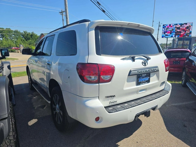 Toyota Sequoia PLATINUM* 5.7 V8* 7PASS* БЕЗ РЪЖДА* КРАЙНА ЦЕНА - автомобили, коли, обяви за нови и употребявани 3