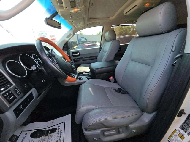 Toyota Sequoia PLATINUM* 5.7 V8* 7PASS* БЕЗ РЪЖДА* КРАЙНА ЦЕНА - автомобили, коли, обяви за нови и употребявани 6