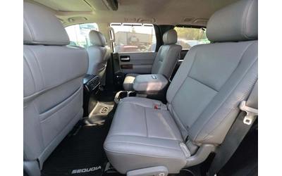 Toyota Sequoia PLATINUM* 5.7 V8* 7PASS* БЕЗ РЪЖДА* КРАЙНА ЦЕНА - автомобили, коли, обяви за нови и употребявани 9