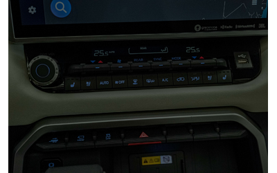 Toyota Sequoia Capstone/JBL/6+1/Обдухване/Panorama/HuD/Virtual/Lane Assist - автомобили, коли, обяви за нови и употребявани 14