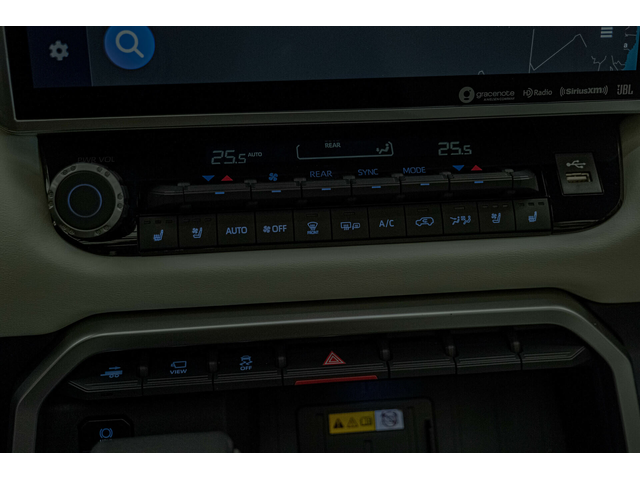 Toyota Sequoia Capstone/JBL/6+1/Обдухване/Panorama/HuD/Virtual/Lane Assist - автомобили, коли, обяви за нови и употребявани 14