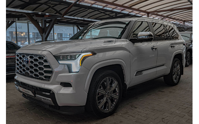 toyota-sequoia-capstone-jbl-6-1-obduhvane-panorama-hud-virtual-lane-assist - 2