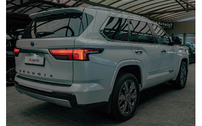 toyota-sequoia-capstone-jbl-6-1-obduhvane-panorama-hud-virtual-lane-assist - 5