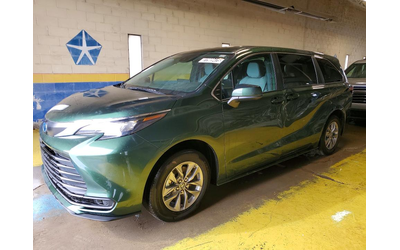 toyota-sienna-2-5l-4-all-wheel-drive - 0