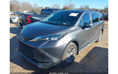 toyota-sienna-2-5l-i-4-di-dohc-vvt-245hp-front-wheel-drive - 1