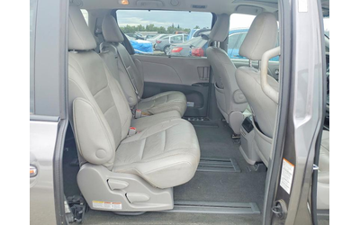 Toyota Sienna 3.5L 6 FRONT WHEEL DRIVE - автомобили, коли, обяви за нови и употребявани 10