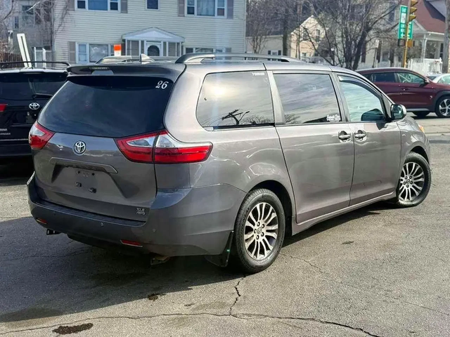 Toyota Sienna XLE PREMIUM 8-PASSENGER - автомобили, коли, обяви за нови и употребявани 2