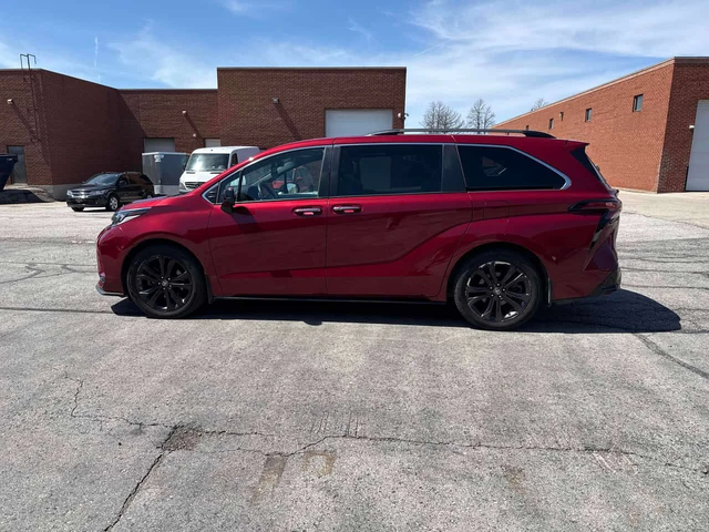 Toyota Sienna * XSE * CARFAX * 7 МЕСТА * KEYLESS * ПАНОРАМА - автомобили, коли, обяви за нови и употребявани 1