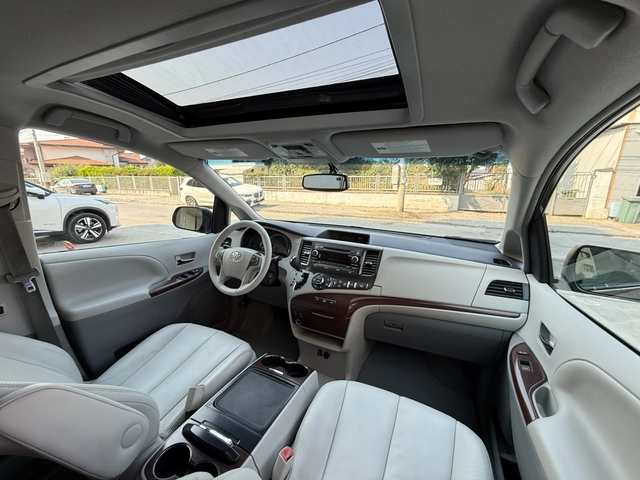 Toyota Sienna XLE-3.5i-4x4-AVTOMAT-6+ 1-ШВЕЙЦАРИЯ - автомобили, коли, обяви за нови и употребявани 11