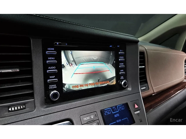 Toyota Sienna 3.5 V6 * LIMITED AWD * 7 МЕСТА * КАФЯВ КОЖЕН САЛОН - автомобили, коли, обяви за нови и употребявани 11