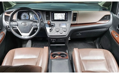 toyota-sienna - 5