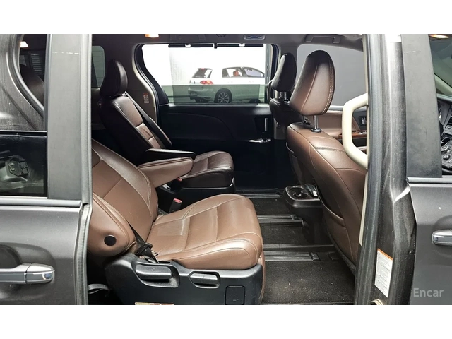 Toyota Sienna 3.5 V6 * LIMITED AWD * 7 МЕСТА * КАФЯВ КОЖЕН САЛОН - автомобили, коли, обяви за нови и употребявани 8