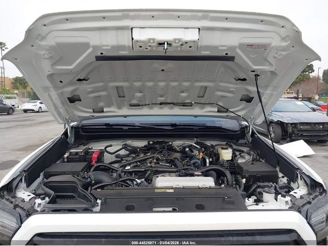 Toyota Tacoma 2.4L I-4 DI, DOHC, VVT, TURBO, 228HP 4X2 Drive - автомобили, коли, обяви за нови и употребявани 9