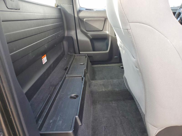 Toyota Tacoma 2.7L 4 Rear-wheel drive - автомобили, коли, обяви за нови и употребявани 10