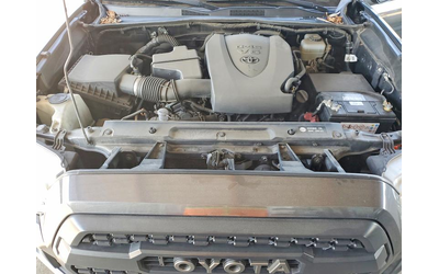 Toyota Tacoma 3.5L 6 Rear Wheel Drive w/4x4 - автомобили, коли, обяви за нови и употребявани 11