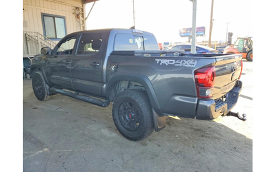 toyota-tacoma-3-5l-6-rear-wheel-drive-w-4x4 - 2