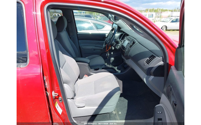 toyota-tacoma-4-0l-v-6-dohc-vvt-236hp-4x4-drive - 4