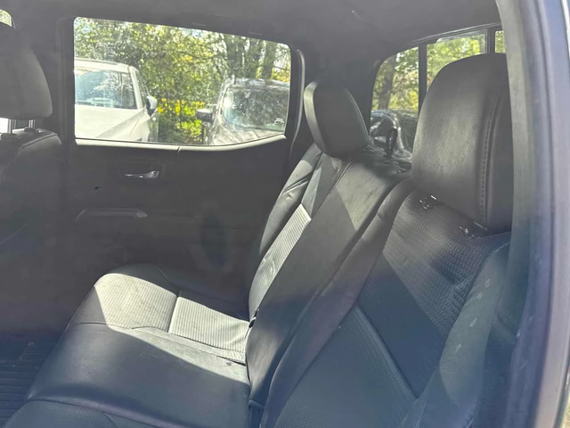Toyota Tacoma TRD OFF ROAD Premium / 2 КЛЮЧА - автомобили, коли, обяви за нови и употребявани 16
