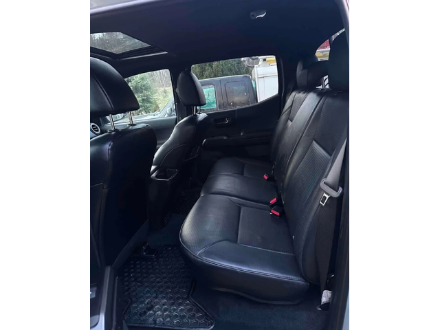 Toyota Tacoma * 4x4 Double Cab SB * CARFAX * БЕЗ ИНЦИДЕНТИ - автомобили, коли, обяви за нови и употребявани 7