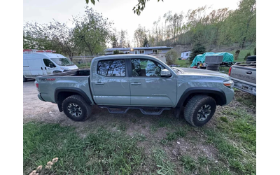Toyota Tacoma * 4x4 Double Cab SB * CARFAX * БЕЗ ИНЦИДЕНТИ - автомобили, коли, обяви за нови и употребявани 8