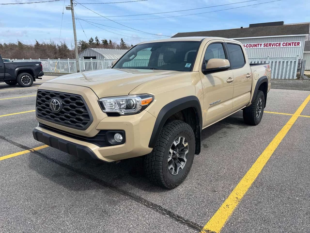 Toyota Tacoma * 4x4 Double Cab Auto SB * 2 КЛЮЧА* PANO* ПОДГРЕВ* - автомобили, коли, обяви за нови и употребявани 0