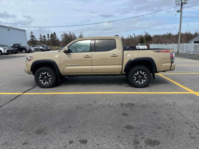 Toyota Tacoma * 4x4 Double Cab Auto SB * 2 КЛЮЧА* PANO* ПОДГРЕВ* - автомобили, коли, обяви за нови и употребявани 1
