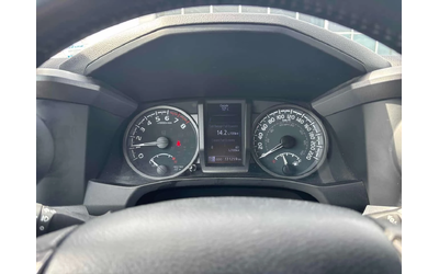 Toyota Tacoma * 4x4 Double Cab Auto SB * 2 КЛЮЧА* PANO* ПОДГРЕВ* - автомобили, коли, обяви за нови и употребявани 7