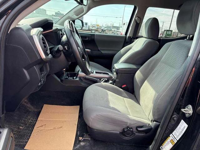 Toyota Tacoma * SR5 * 2 КЛЮЧА* ПОДГРЕВ* - автомобили, коли, обяви за нови и употребявани 14