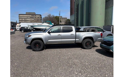 toyota-tacoma - 2