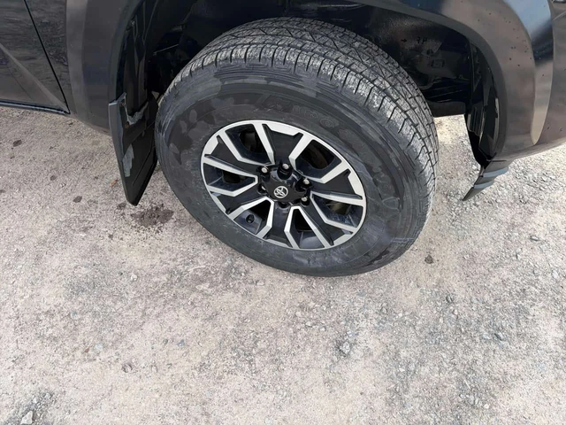 Toyota Tacoma * 4x4 Double Cab Auto* 2 КЛЮЧА* ПОДГРЕВ* KEYLESS* - автомобили, коли, обяви за нови и употребявани 6