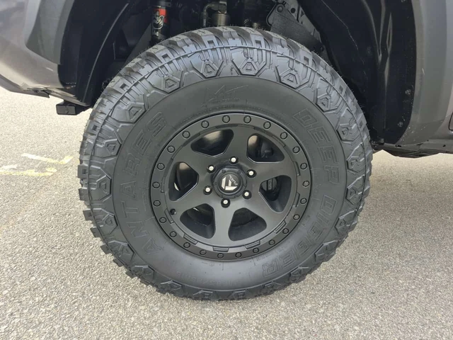 Toyota Tacoma * TRD OFF ROAD CREW CAB SHORT BED * CARFAX * БЕЗ П - автомобили, коли, обяви за нови и употребявани 5