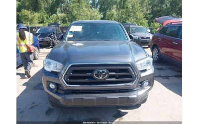 Toyota Tacoma SR5* V6* 22700KM* - автомобили, коли, обяви за нови и употребявани 11