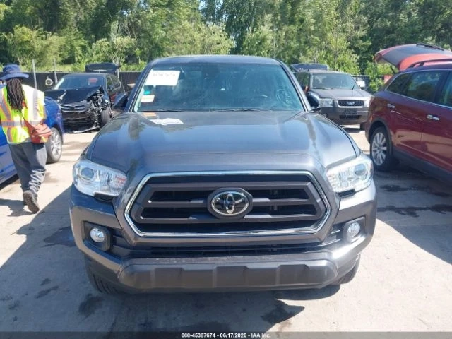 Toyota Tacoma SR5* V6* 22700KM* - автомобили, коли, обяви за нови и употребявани 11